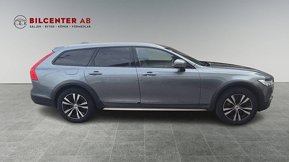 Volvo V90 Cross Country 5 of 14