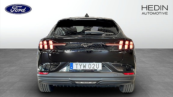 Ford Mustang Mach-E 7 of 23