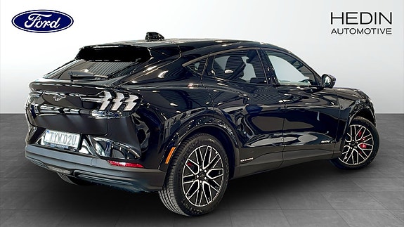 Ford Mustang Mach-E 2 of 23
