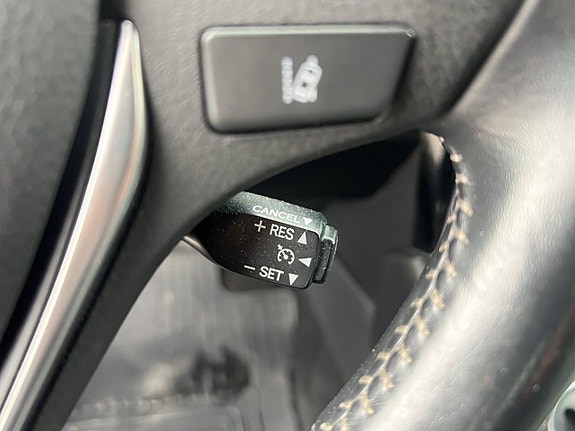 Toyota Auris 13 of 22