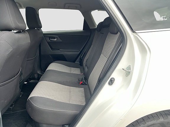 Toyota Auris 21 of 22