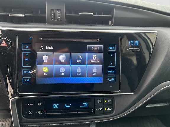 Toyota Auris 17 of 22