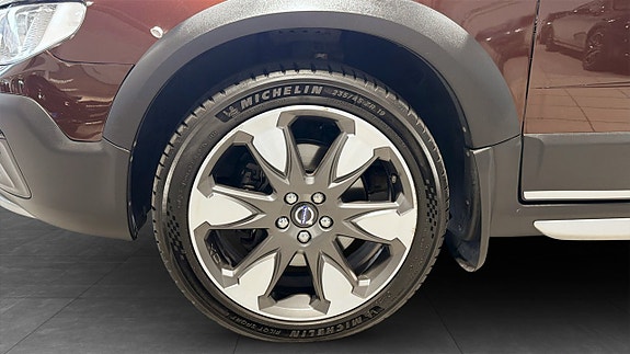 Volvo XC70 9 of 13