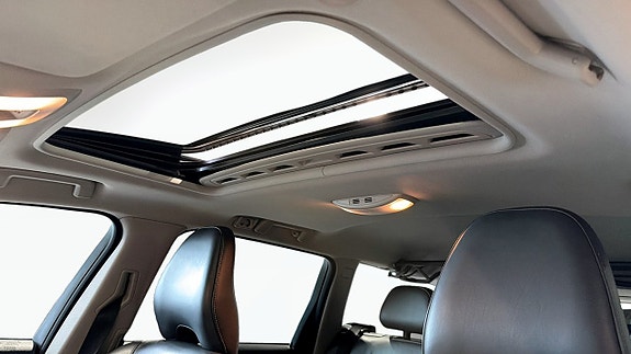 Volvo XC70 13 of 13