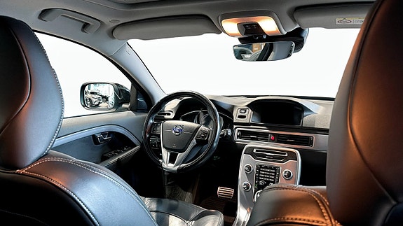 Volvo XC70 4 of 13