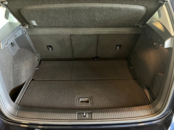 Volkswagen Golf Sportsvan 16 of 22