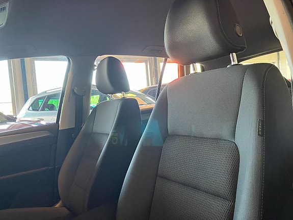 Volkswagen Golf Sportsvan 22 of 22