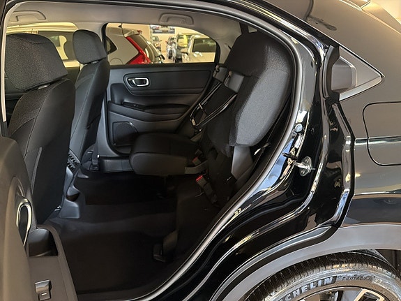 Honda HR-V 11 of 17