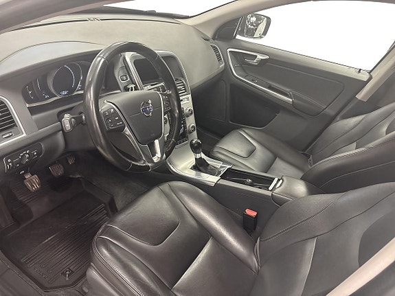 Volvo XC60 6 of 13