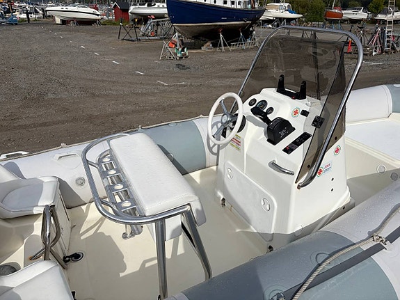 Zodiac 550 Open Honda BF 75 -07 4 of 6