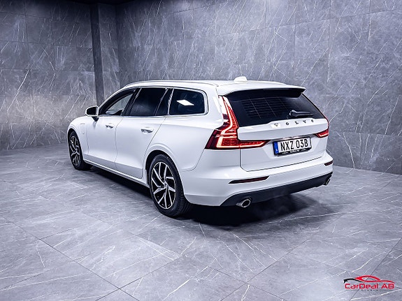 Volvo V60 5 of 30