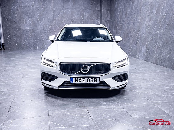 Volvo V60 2 of 30