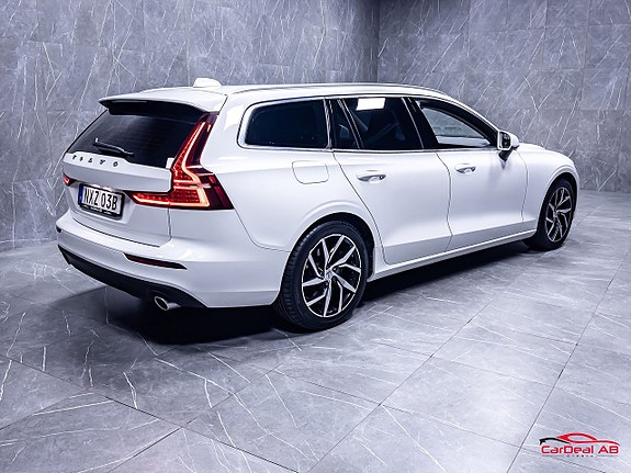 Volvo V60 7 of 30