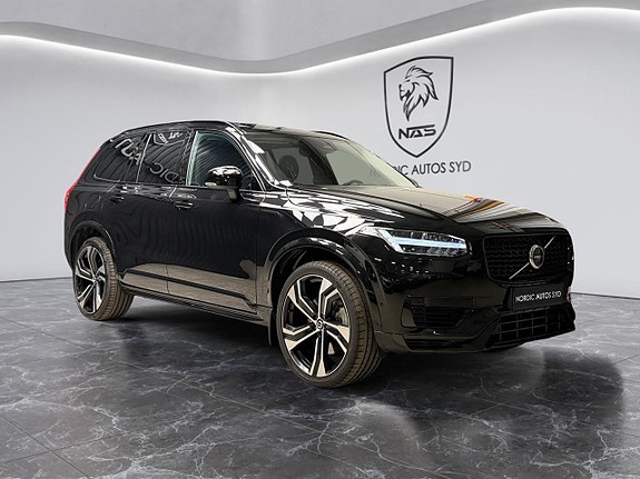Volvo XC90 8 of 30