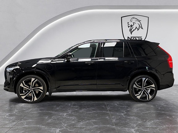 Volvo XC90 3 of 30