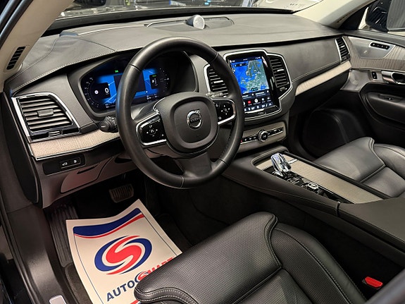 Volvo XC90 15 of 30