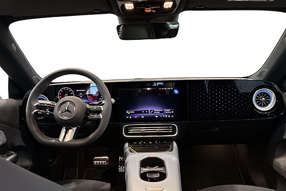 Mercedes-Benz CLA250+ 14 of 17