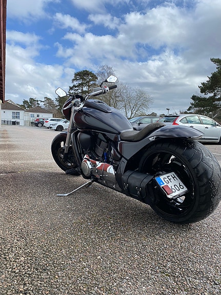 Suzuki VZR1800 Intruder 5 of 9