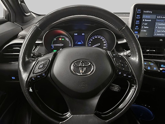 Toyota C-HR 21 of 25