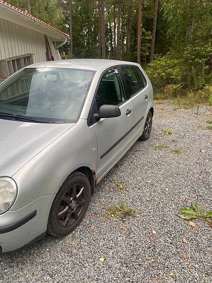 Volkswagen Polo 2 of 10