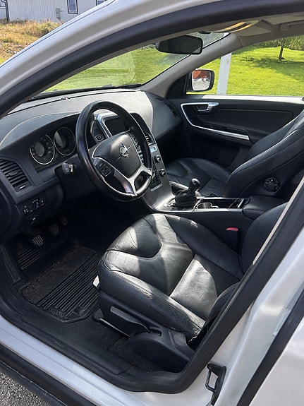 Volvo XC60 6 of 6