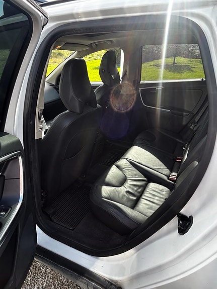 Volvo XC60 5 of 6