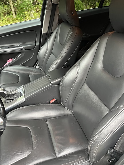 Volvo V60 7 of 8