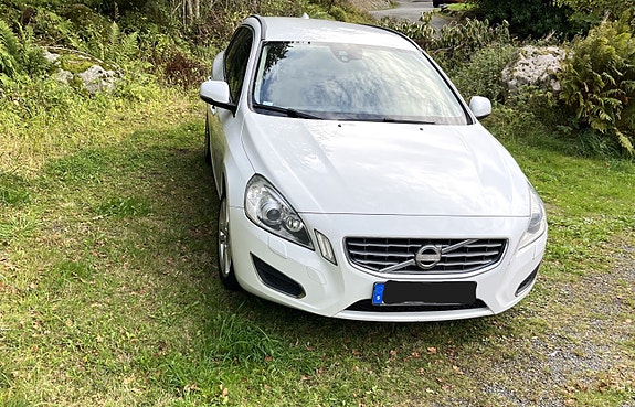 Volvo V60 3 of 8