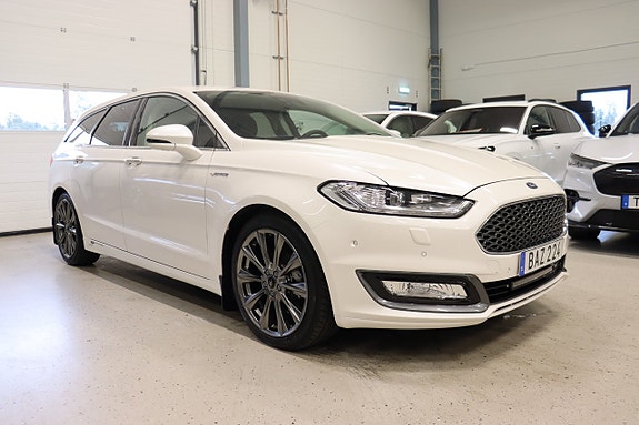 Ford Mondeo 2 of 30
