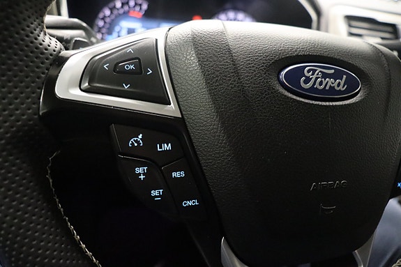 Ford Mondeo 17 of 30