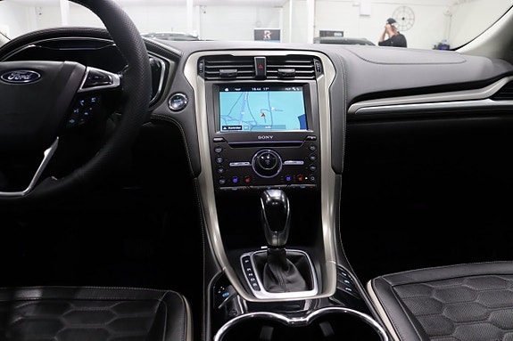 Ford Mondeo 15 of 30