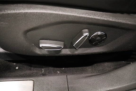 Ford Mondeo 30 of 30