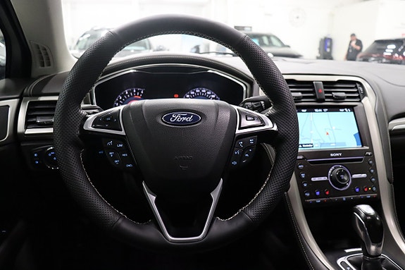 Ford Mondeo 14 of 30