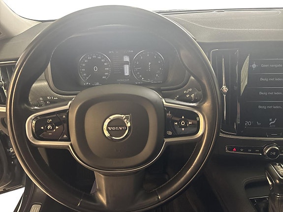 Volvo V90 Cross Country 9 of 12