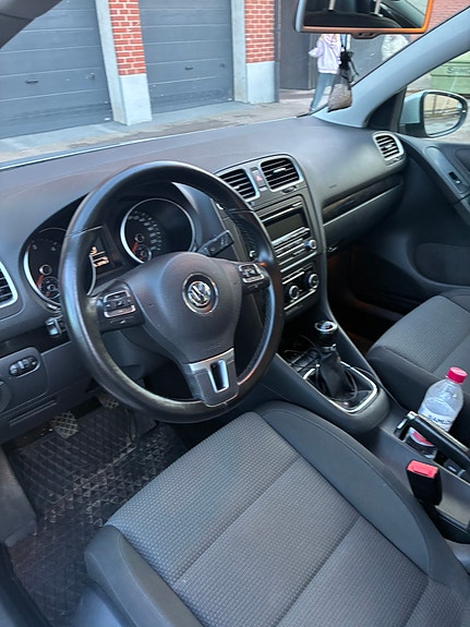 Volkswagen Golf VI 9 of 15