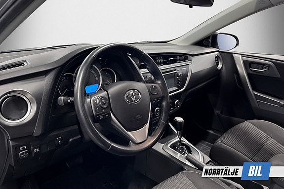 Toyota Auris 9 of 20