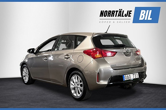 Toyota Auris 4 of 20