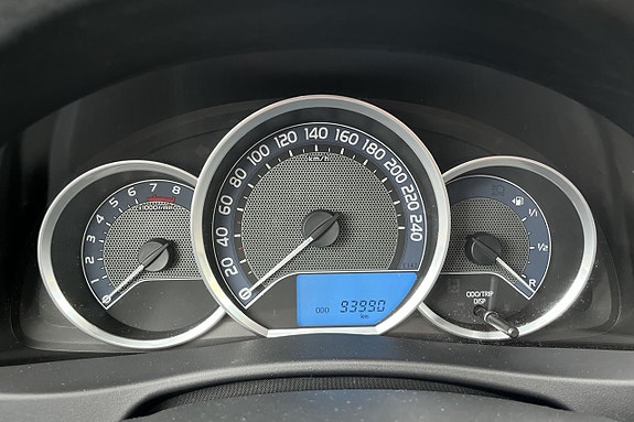 Toyota Auris 14 of 20