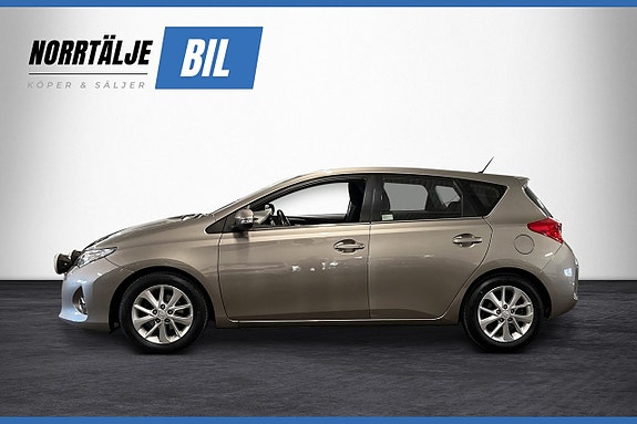Toyota Auris 5 of 20