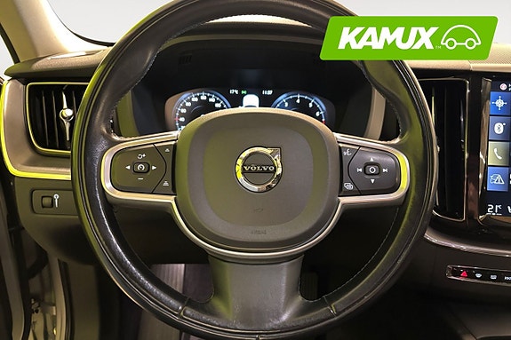 Volvo XC60 13 of 24