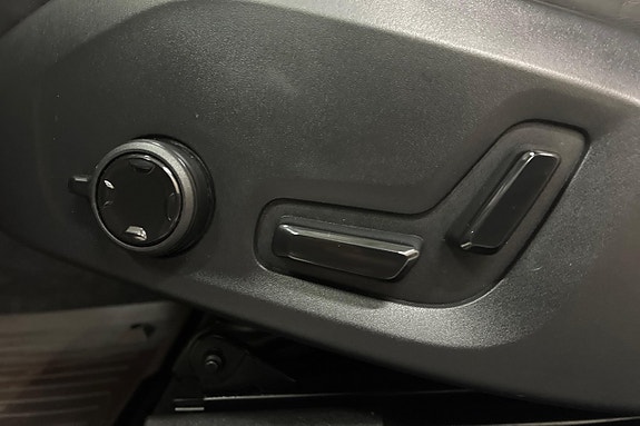 Volvo XC60 26 of 29