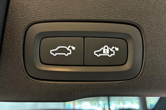 Volvo XC60 27 of 29