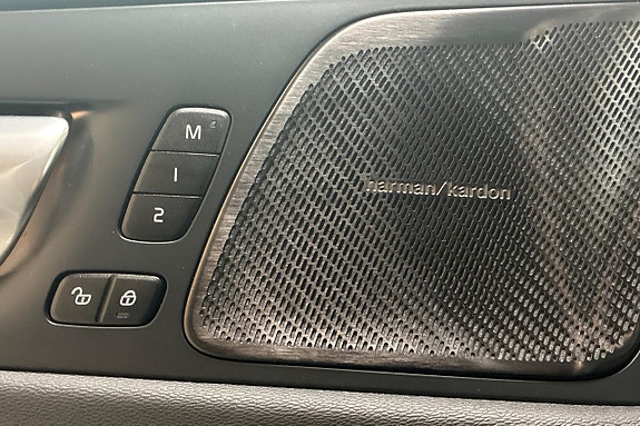 Volvo XC60 28 of 29
