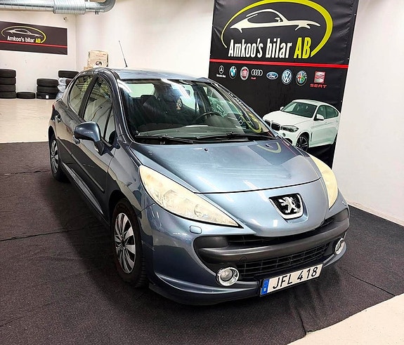 Peugeot 207 3 of 17