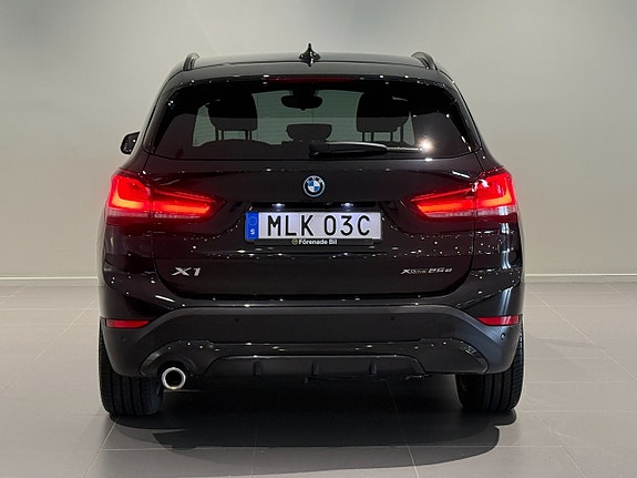BMW X1 4 of 17