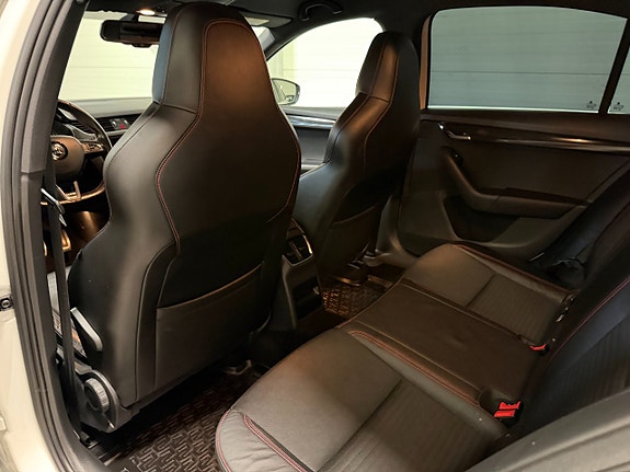 Skoda Octavia RS 17 of 21