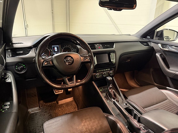 Skoda Octavia RS 14 of 21