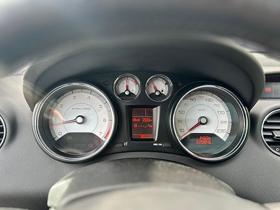 Peugeot 308 SW 8 of 11