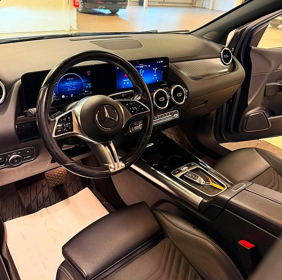 Mercedes-Benz B250 e 12 of 21