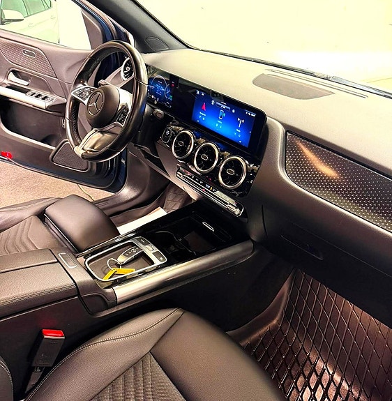 Mercedes-Benz B250 e 19 of 21